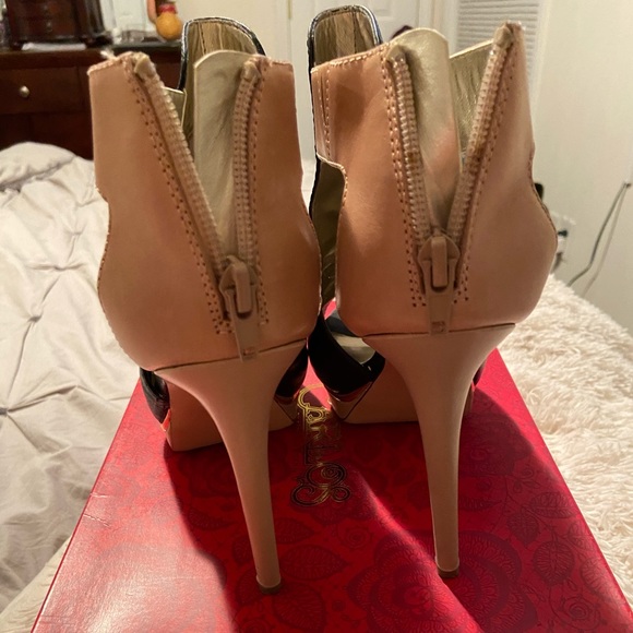 Color Block Heels - Picture 5 of 7